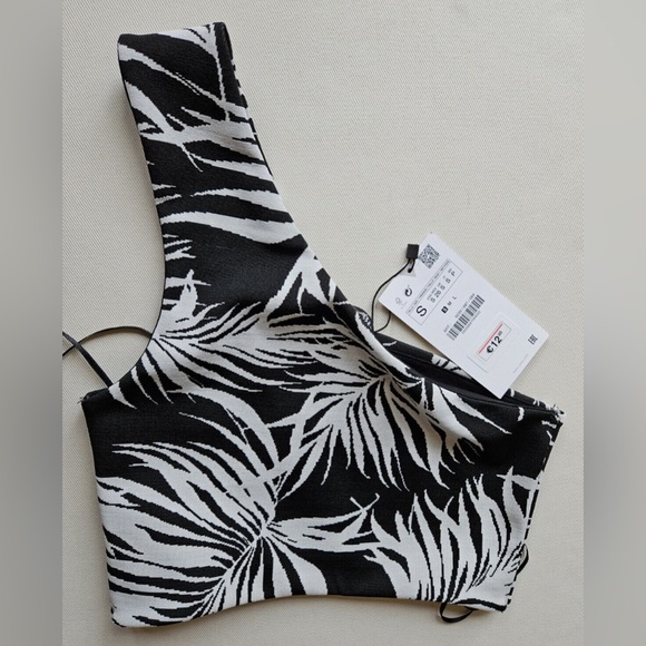 NWT - Zara Black & White Leaf Print One Shoulder Asymmetric Neckline Crop - Size - Picture 5 of 5